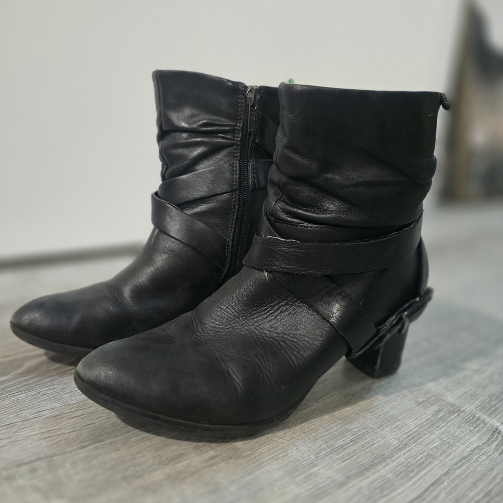 PIKOLINOS Black Ankle Boots